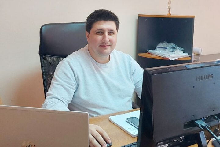 Истории за успеха: Калоян Калоянов от Стабил Инженеринг, който всеки ден посреща работата си с усмивка, и я завършва с успех